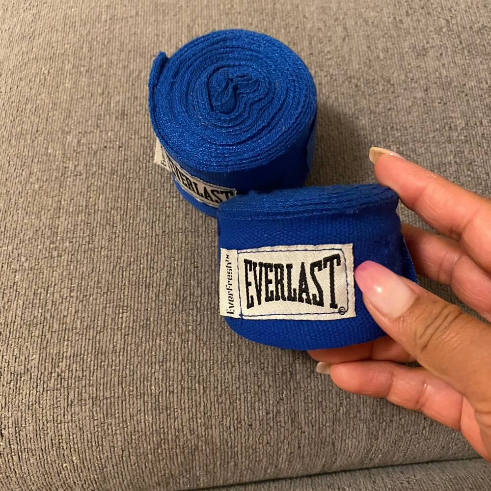 Everlast hand boxing 🥊 wraps.